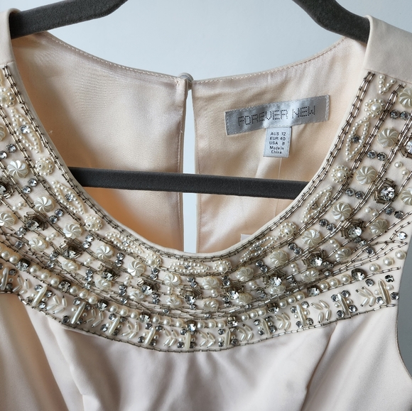 NEW - Forever New Cream Dress - Picture 2 of 4